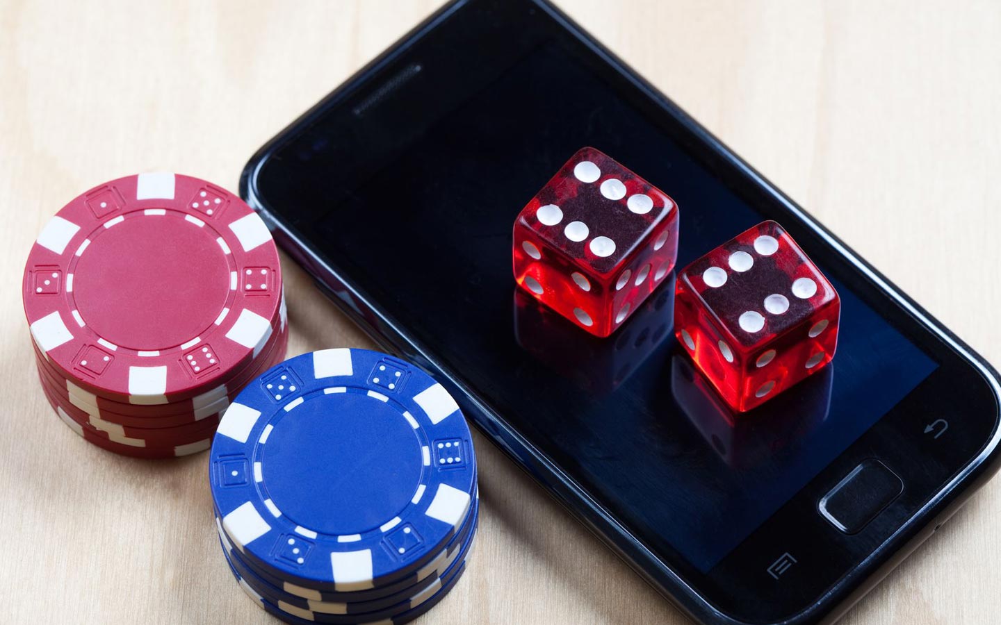Mobile casino gaming. Мобильное казино. Казино для мобильного телефона. Мобильные азартные игры. Казино для сотового телефона.